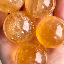 Load image into Gallery viewer, Optical Honey Calcite Sphere
